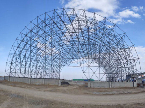 兴义体育场网架结构